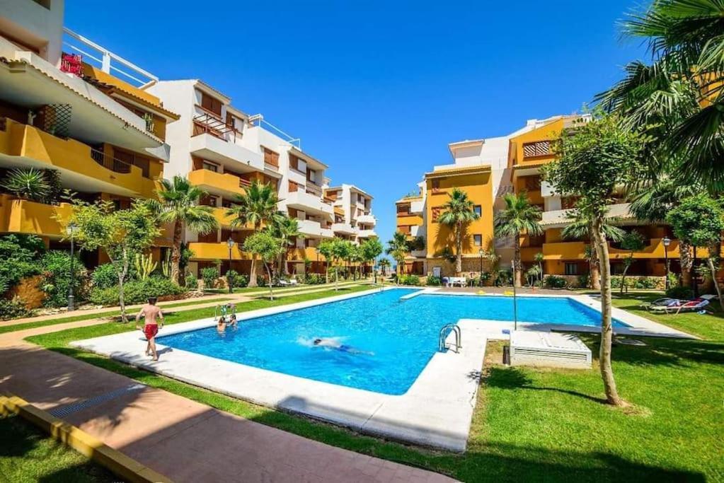 Olivia Sunny 2 Bedroom Apartament Punta Prima Торрев'єха Екстер'єр фото