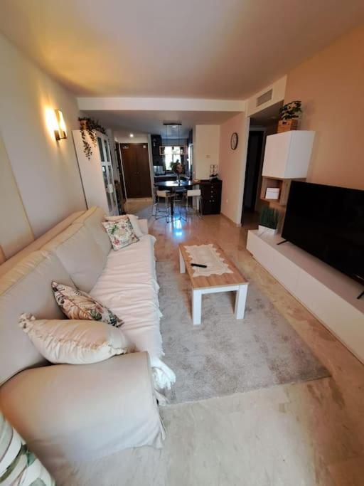 Olivia Sunny 2 Bedroom Apartament Punta Prima Торрев'єха Екстер'єр фото