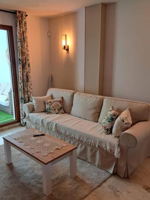 Olivia Sunny 2 Bedroom Apartament Punta Prima Торрев'єха Екстер'єр фото