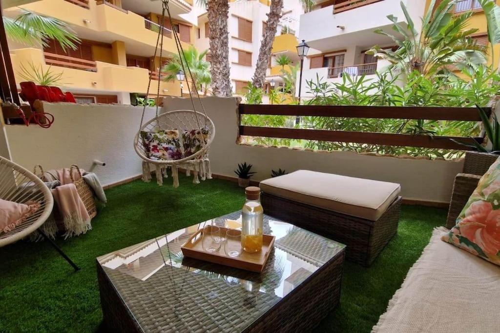 Olivia Sunny 2 Bedroom Apartament Punta Prima Торрев'єха Екстер'єр фото